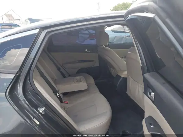 5XXGT4L33GG018021 2016 KIA OPTIMA - Image 8