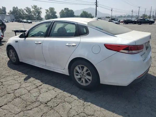 5XXGT4L33GG023297 2016 KIA OPTIMA - Image 2