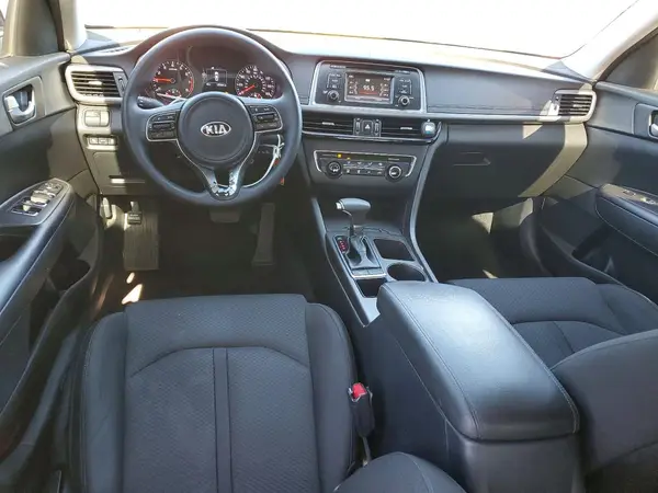 5XXGT4L33GG024305 2016 KIA OPTIMA - Image 8
