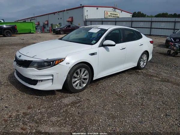 5XXGT4L33GG024563 2016 KIA OPTIMA - Image 2