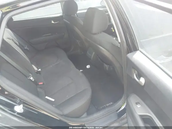 5XXGT4L33GG028418 2016 KIA OPTIMA - Image 8