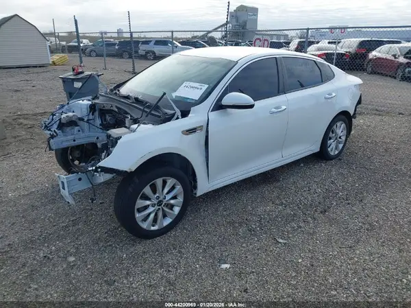 5XXGT4L33GG035580 2016 KIA OPTIMA - Image 2