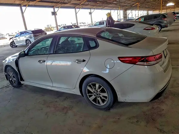 5XXGT4L33GG035983 2016 KIA OPTIMA - Image 2