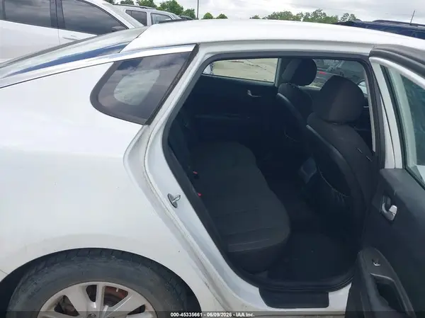 5XXGT4L33GG040262 2016 KIA OPTIMA - Image 8