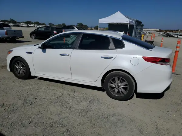 5XXGT4L33GG041427 2016 KIA OPTIMA - Image 2