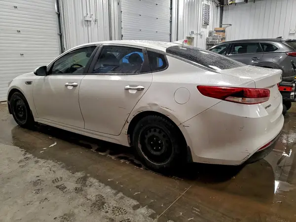 5XXGT4L33GG053819 2016 KIA OPTIMA - Image 2