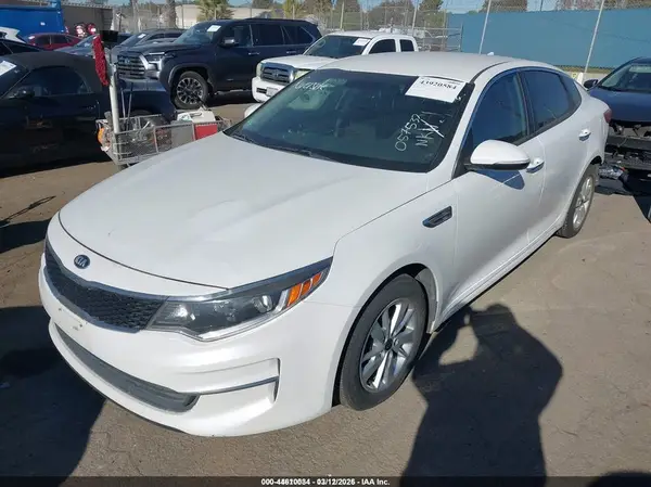 5XXGT4L33GG057532 2016 KIA OPTIMA - Image 2