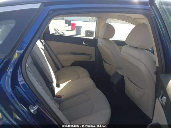 5XXGT4L33GG061015 2016 KIA OPTIMA - Image 8