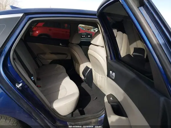 5XXGT4L33GG066263 2016 KIA OPTIMA - Image 8