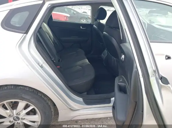5XXGT4L33GG077702 2016 KIA OPTIMA - Image 8