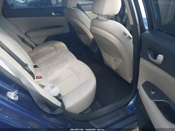 5XXGT4L33GG083614 2016 KIA OPTIMA - Image 8