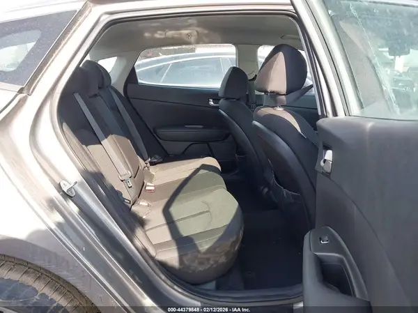 5XXGT4L33GG083998 2016 KIA OPTIMA - Image 8