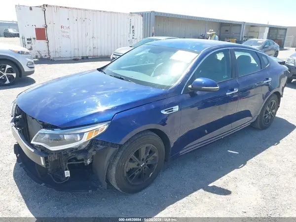 5XXGT4L33GG089929 2016 KIA OPTIMA - Image 2