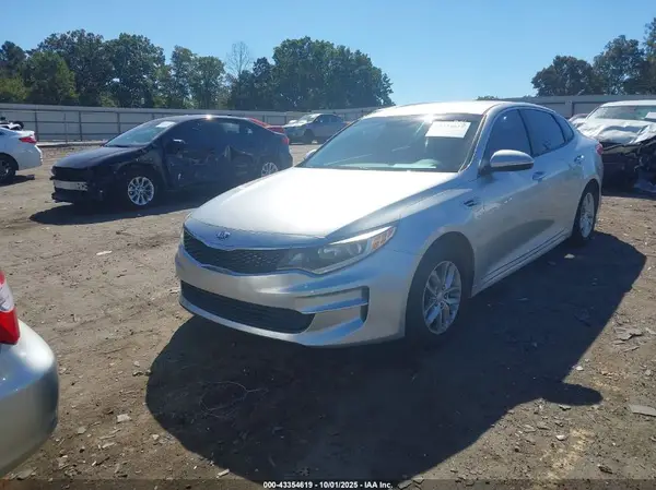 5XXGT4L33GG092782 2016 KIA OPTIMA - Image 2