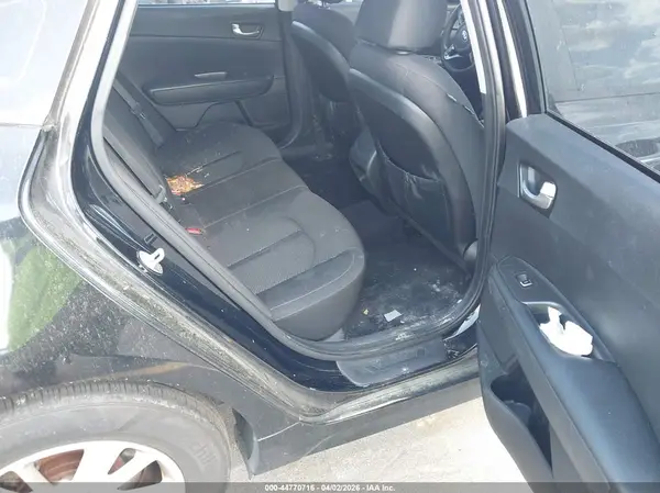 5XXGT4L33GG092877 2016 KIA OPTIMA - Image 8
