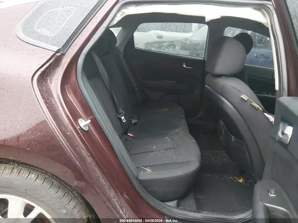 5XXGT4L33GG093558 2016 KIA OPTIMA - Image 8