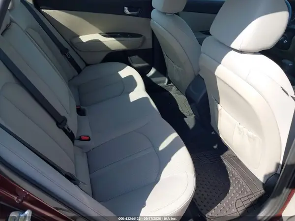 5XXGT4L33GG099067 2016 KIA OPTIMA - Image 8