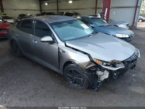 5XXGT4L33GG101416 2016 KIA OPTIMA - Image 1