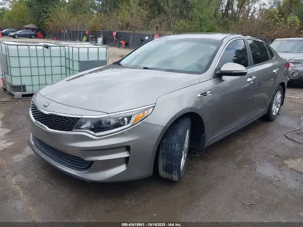 5XXGT4L33GG110262 2016 KIA OPTIMA - Image 2