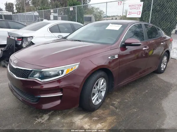 5XXGT4L33GG116871 2016 KIA OPTIMA - Image 2
