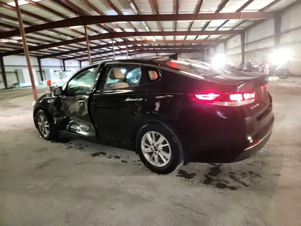 5XXGT4L33GG118796 2016 KIA OPTIMA - Image 2