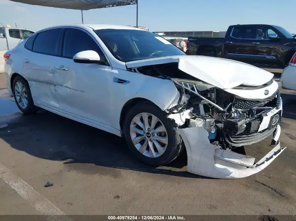 5XXGT4L33HG121893 2017 KIA OPTIMA - Image 1