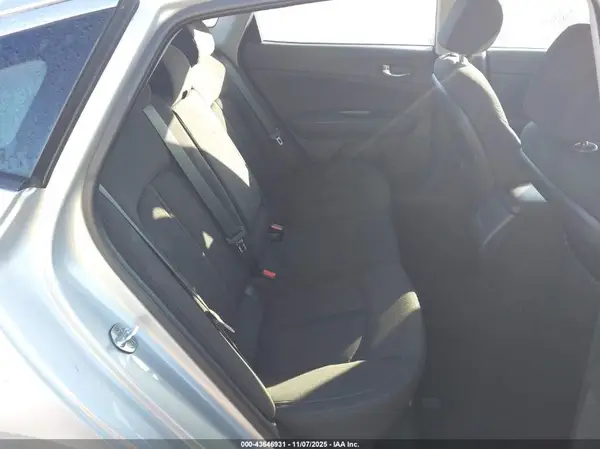 5XXGT4L33HG122848 2017 KIA OPTIMA - Image 8
