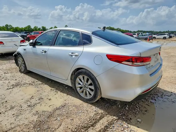 5XXGT4L33HG124180 2017 KIA OPTIMA - Image 2