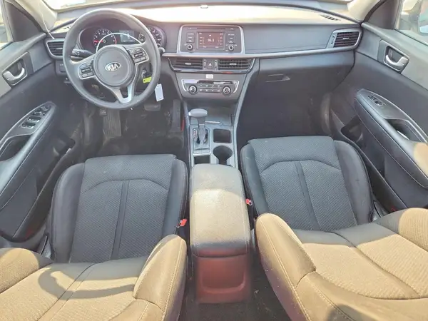 5XXGT4L33HG124664 2017 KIA OPTIMA - Image 8