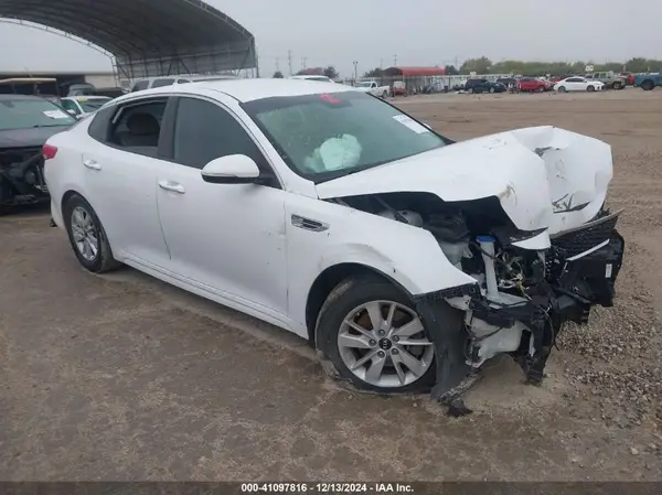 5XXGT4L33HG133073 2017 KIA OPTIMA - Image 1