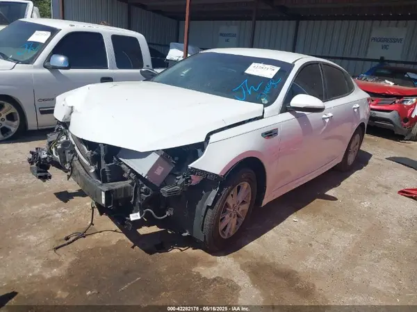 5XXGT4L33HG133512 2017 KIA OPTIMA - Image 2