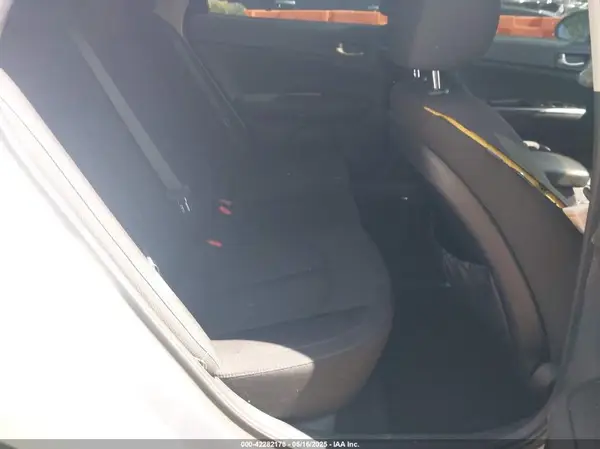 5XXGT4L33HG133512 2017 KIA OPTIMA - Image 8