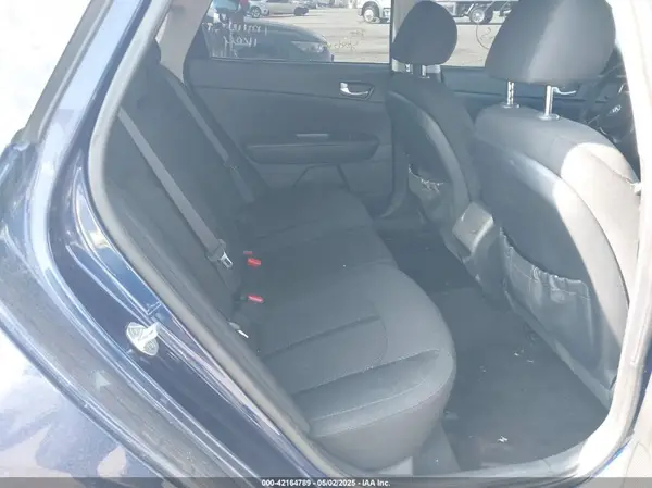 5XXGT4L33HG134921 2017 KIA OPTIMA - Image 8