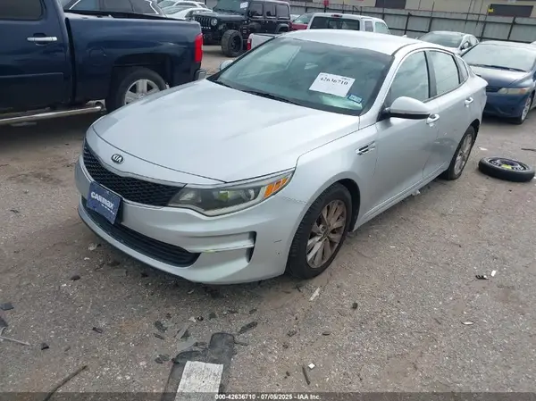 5XXGT4L33HG138175 2017 KIA OPTIMA - Image 2
