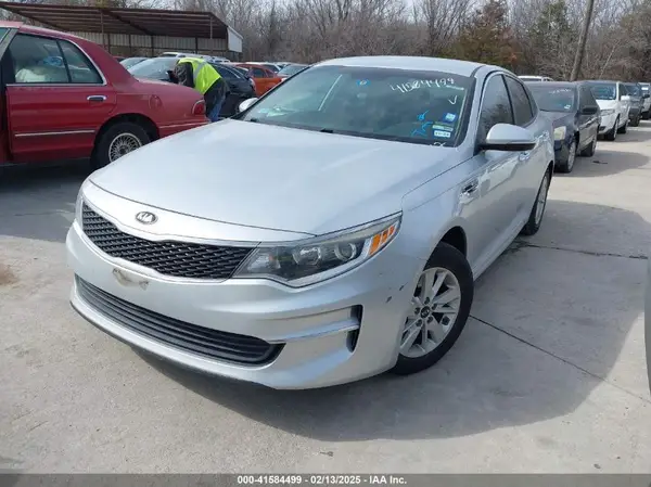 5XXGT4L33HG143781 2017 KIA OPTIMA - Image 2