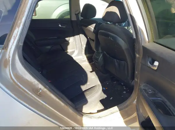 5XXGT4L33HG145868 2017 KIA OPTIMA - Image 8