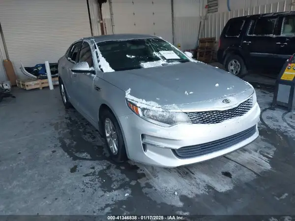 5XXGT4L33HG148852 2017 KIA OPTIMA - Image 1
