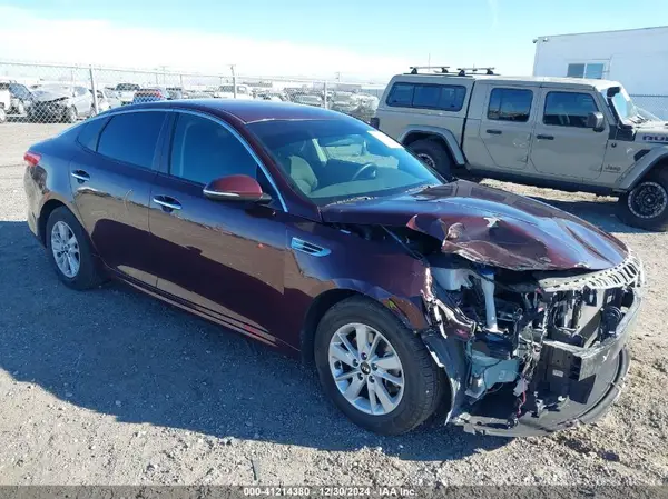 5XXGT4L33HG150665 2017 KIA OPTIMA - Image 1