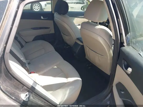 5XXGT4L33HG152593 2017 KIA OPTIMA - Image 8