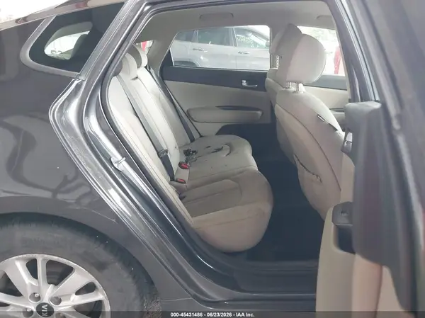 5XXGT4L33HG153713 2017 KIA OPTIMA - Image 8