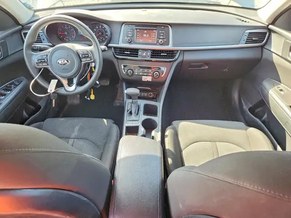 5XXGT4L33HG161536 2017 KIA OPTIMA - Image 8