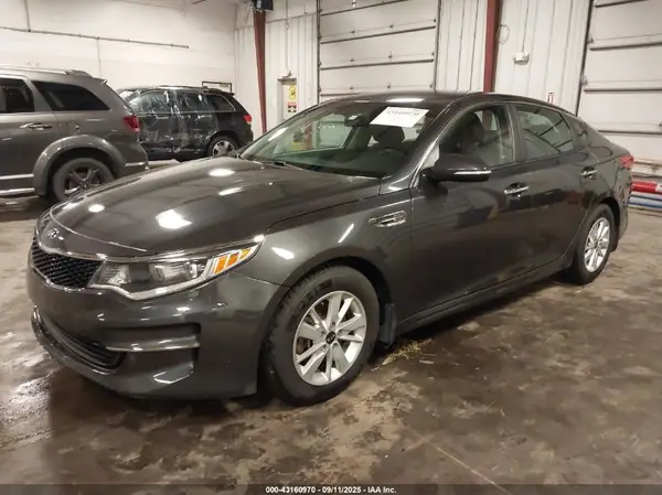 5XXGT4L33HG170107 2017 KIA OPTIMA - Image 2