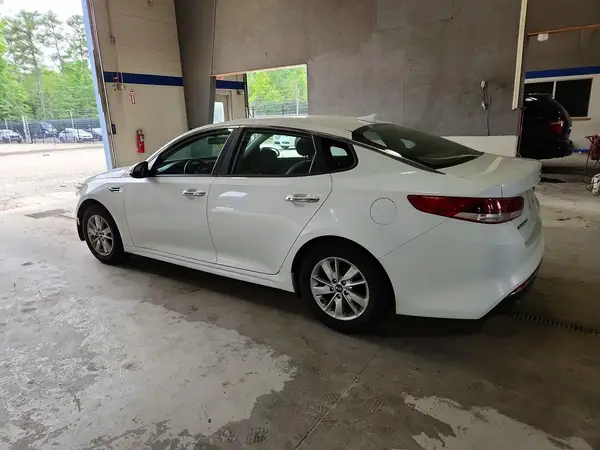 5XXGT4L33HG171449 2017 KIA OPTIMA - Image 2