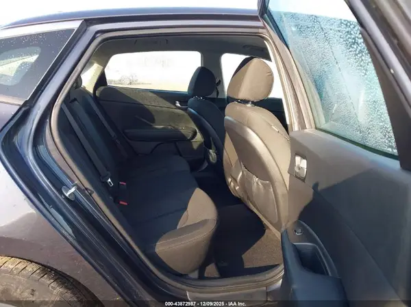 5XXGT4L33HG171774 2017 KIA OPTIMA - Image 8