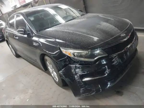 5XXGT4L33JG179590 2018 KIA OPTIMA - Image 1