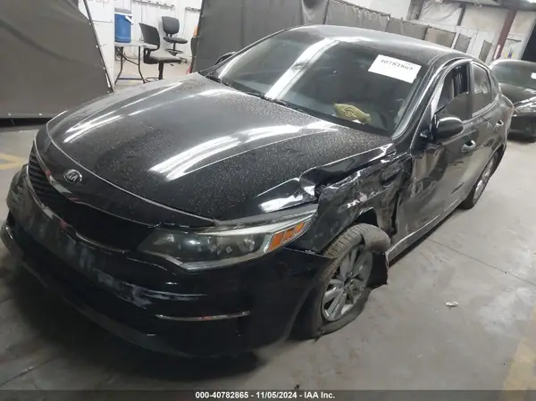 5XXGT4L33JG179590 2018 KIA OPTIMA - Image 2