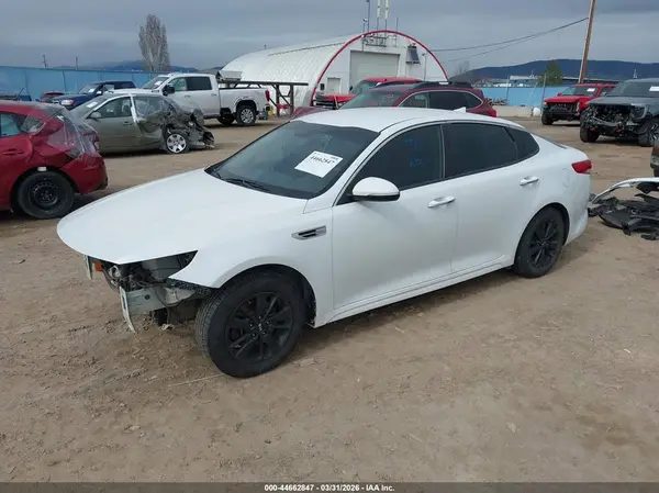 5XXGT4L33JG181047 2018 KIA OPTIMA - Image 2