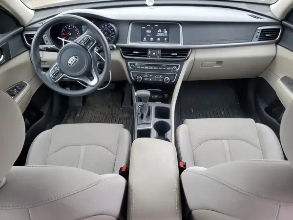 5XXGT4L33JG182215 2018 KIA OPTIMA - Image 8