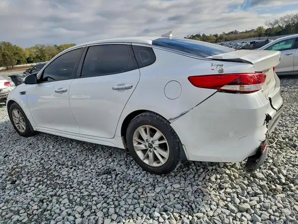 5XXGT4L33JG185289 2018 KIA OPTIMA - Image 2