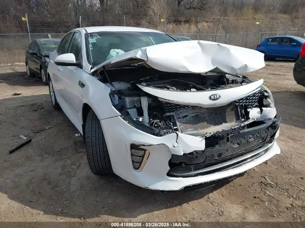 5XXGT4L33JG187706 2018 KIA OPTIMA - Image 1